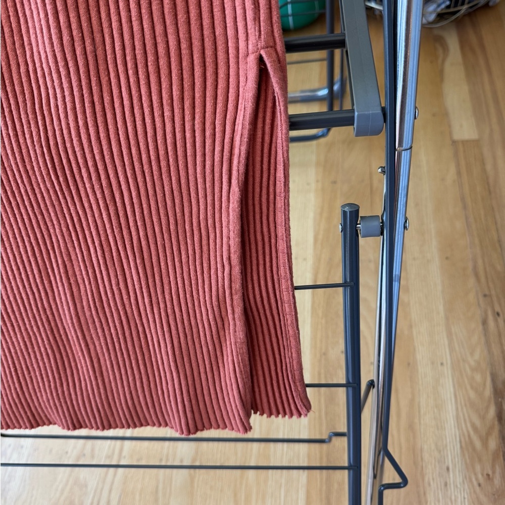 Sleeveless Ribbed Dress - Rust - Picture 2 of 6